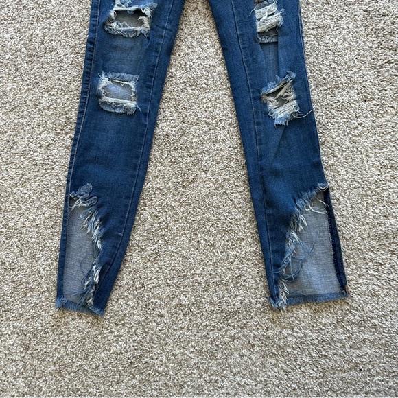 Fashion Nova Stretchy Distressed Fashion Jeans / Jegging - Picture 3 of 6